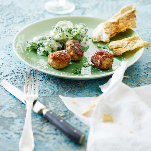 Græske-frikadeller-og-grov-tzatziki_Lindahls2261